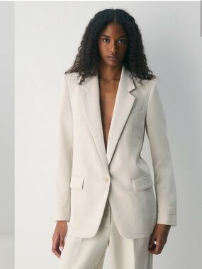 Aritzia Wilfred Nostalgia Crepette Cream Single-Button Notch-Lapel Blazer